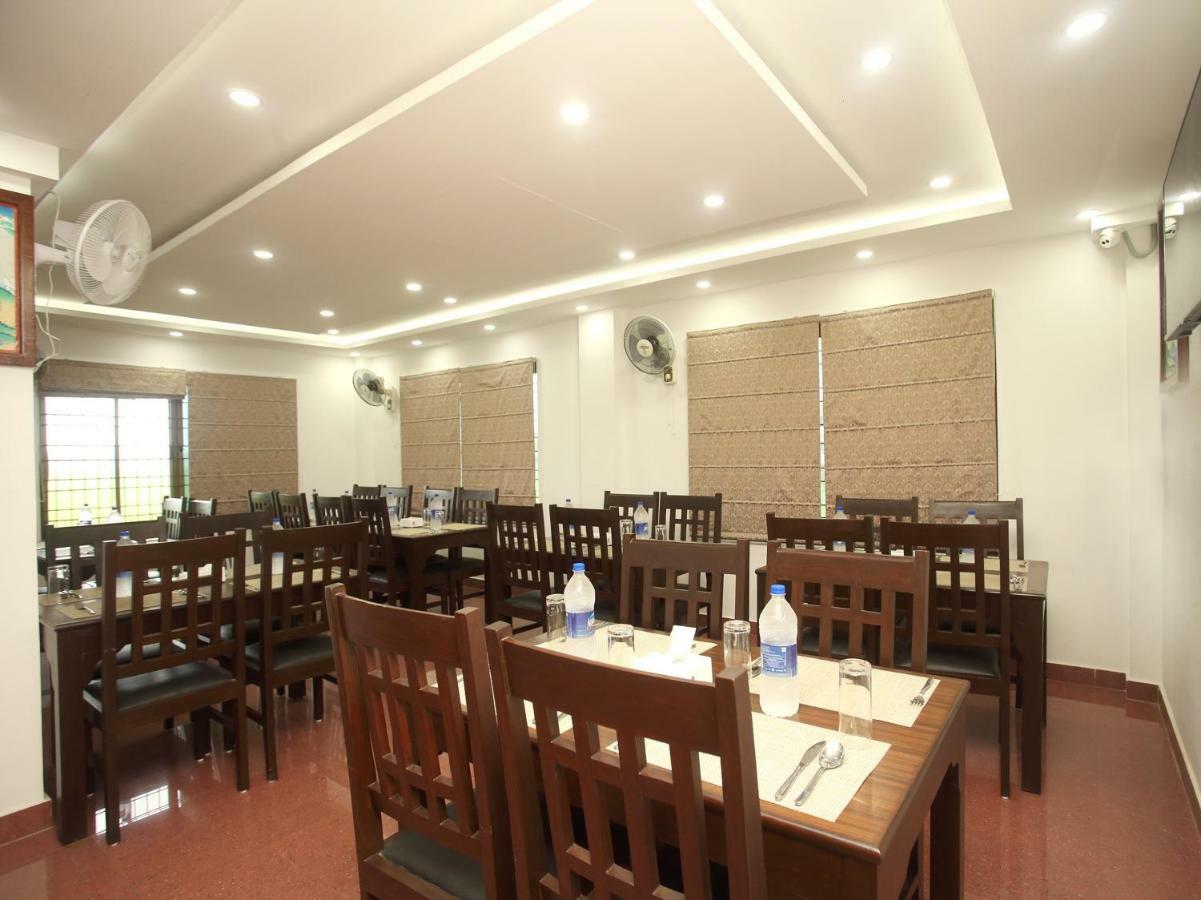 Oyo 525 Hotel Aloka Inn Румминдей Экстерьер фото