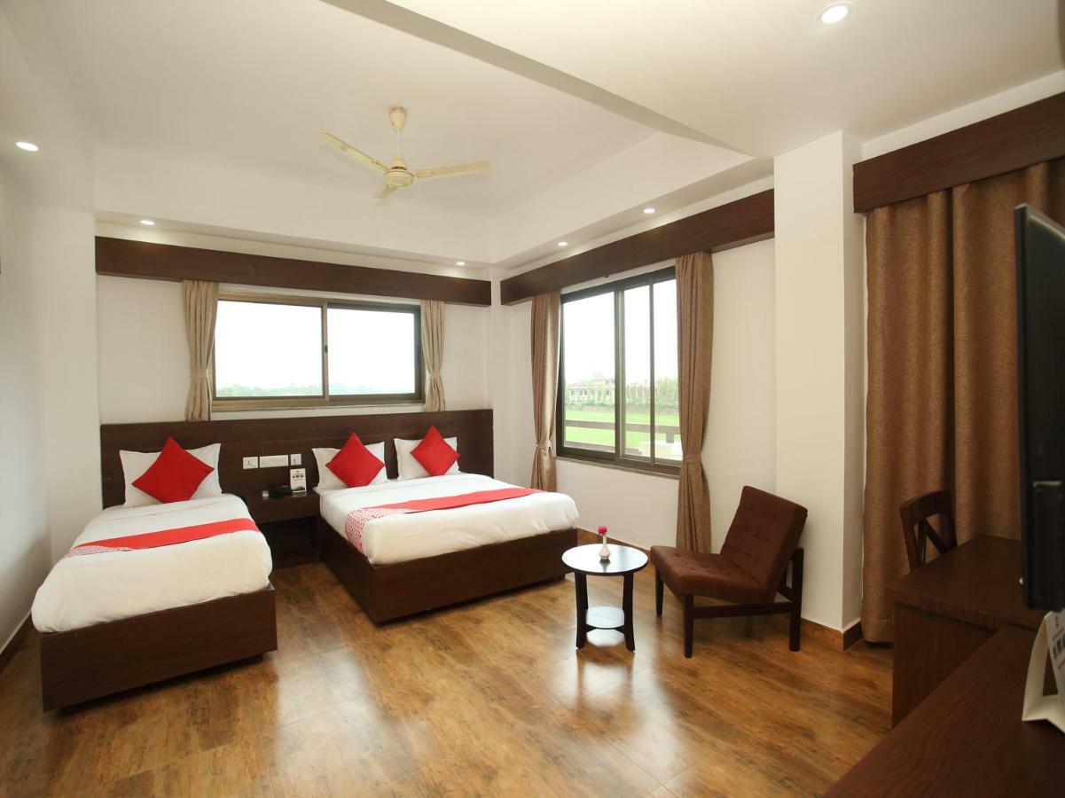 Oyo 525 Hotel Aloka Inn Румминдей Экстерьер фото