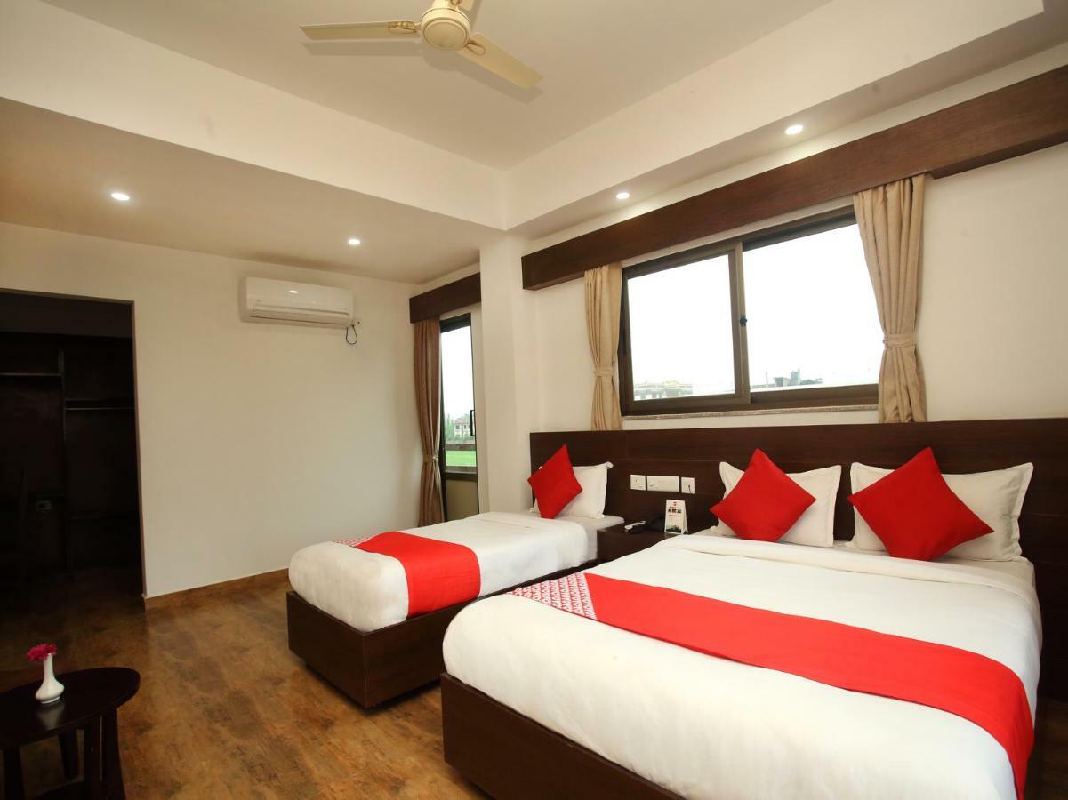 Oyo 525 Hotel Aloka Inn Румминдей Экстерьер фото