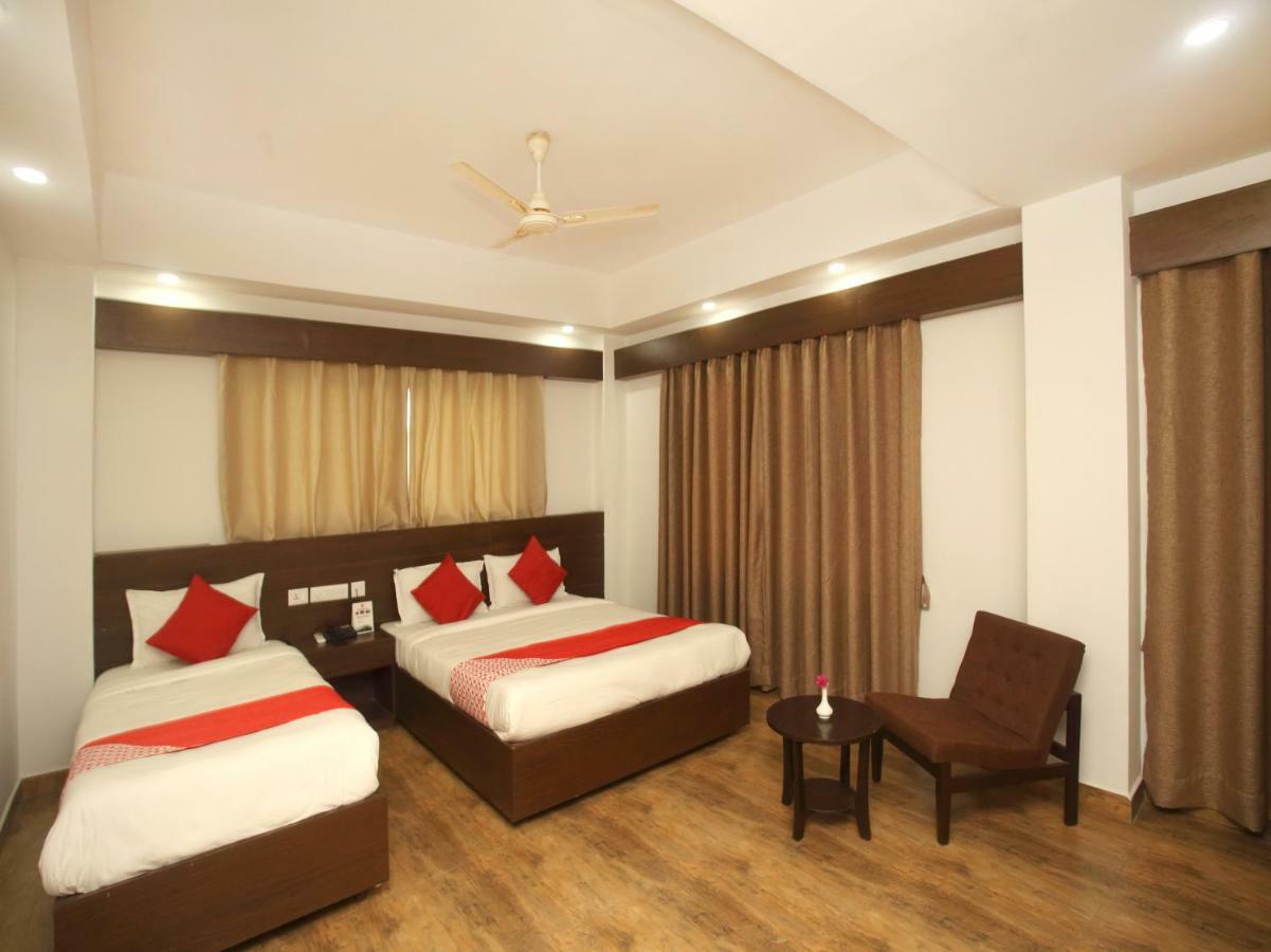 Oyo 525 Hotel Aloka Inn Румминдей Экстерьер фото